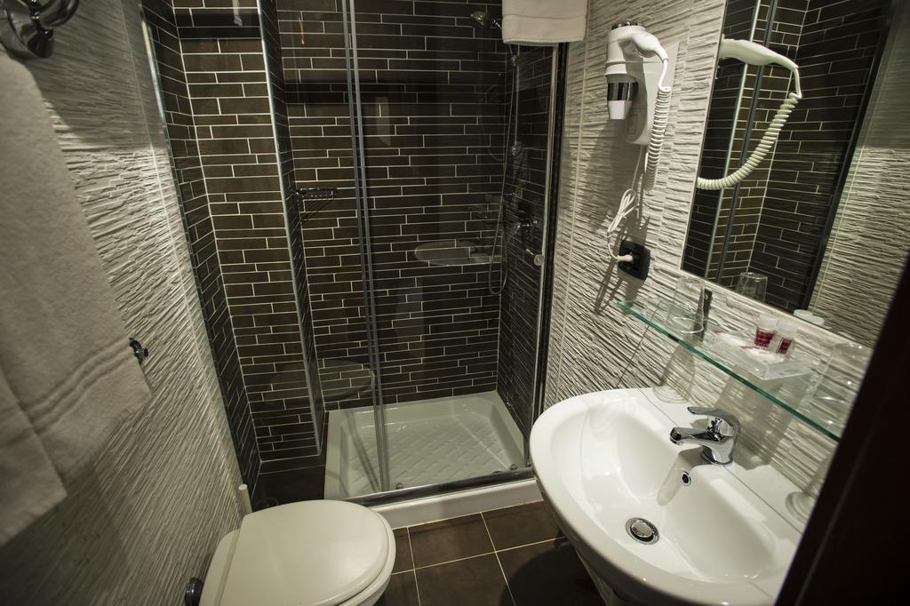 Hotel Charter Rome Bagian luar foto