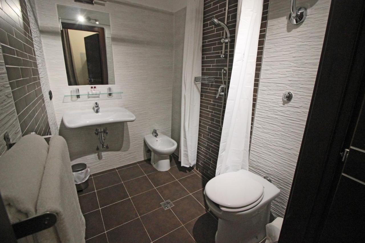 Hotel Charter Rome Bagian luar foto